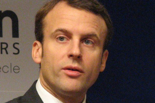 Fin de vie : Emmanuel Macron souhaite que l’examen du projet de loi soit repris après les législatives