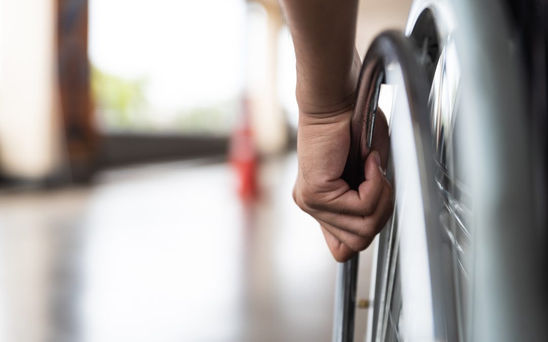 Elle trouve un logement adapté : une femme handicapée suspend sa demande d’’aide médicale à mourir’