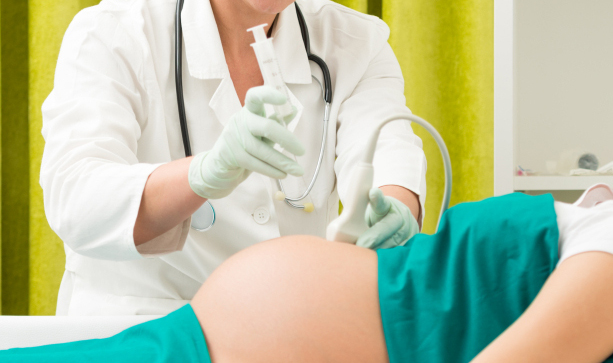 L’amnioinfusion, une thérapie fœtale expérimentale qui doit faire l’objet d’essais cliniques