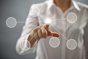 Transhumanisme : une interface cerveau-machine non invasive mise au point