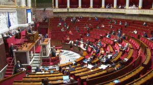 Double peine pour le délit d’entrave, absence de délit d’incitation : les députés concluent l’examen de la proposition de loi relative au « droit à l’aide à mourir »