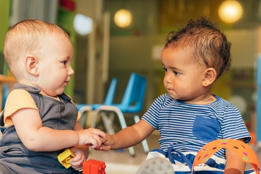 Italie, une affaire de vente d’enfant fait scandale