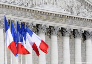 56 députés demandent une mission d’information parlementaire pour « préparer » la loi sur la bioéthique
