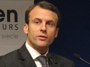 Révision de la loi de bioéthique : Emmanuel Macron implique les autorités religieuses