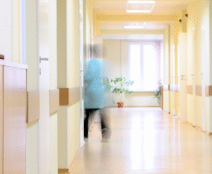 Soins palliatifs : fermeture d’un service faute de médecin