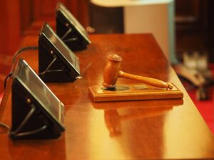 Italie : un militant italien pour l’aide au suicide acquitté
