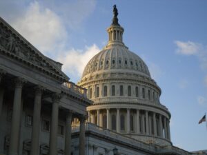 Etats-Unis : le Congrès adopte un projet de loi pour « protéger le mariage homosexuel »