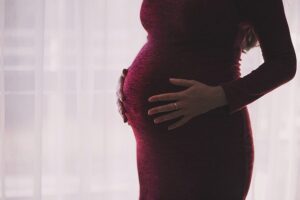 Italie : 400.000 euros pour aider des femmes qui veulent garder leur bébé