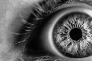 Italie : une autogreffe de macula permet à une patiente de retrouver la vue, une première mondiale